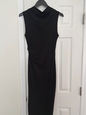 Astr Sleek Black Sleeveless Maxi Dress